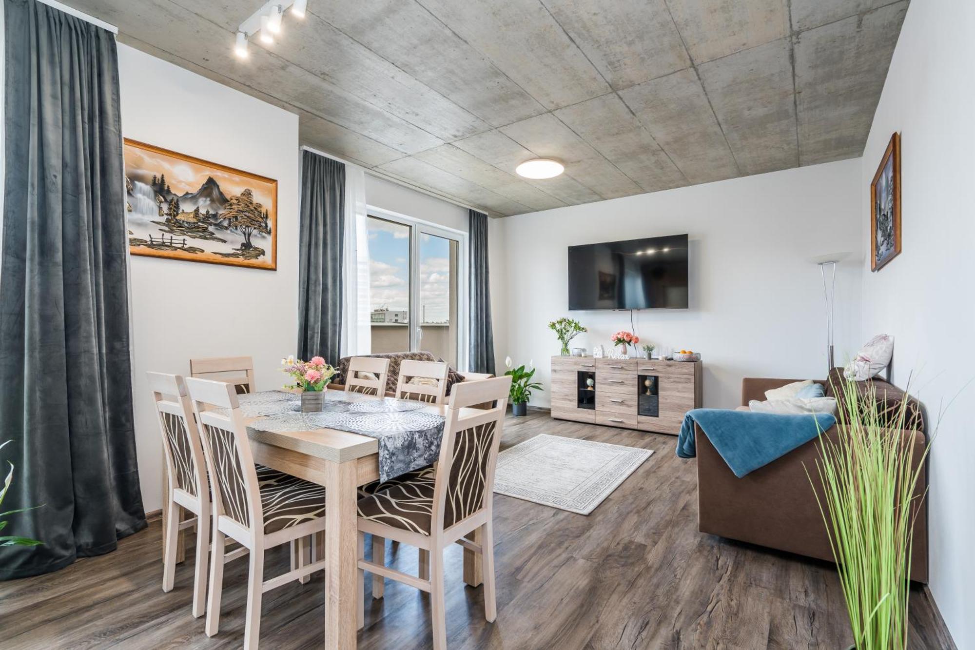 Perla Hradce 401 Apartamento Hradec Králové Exterior foto