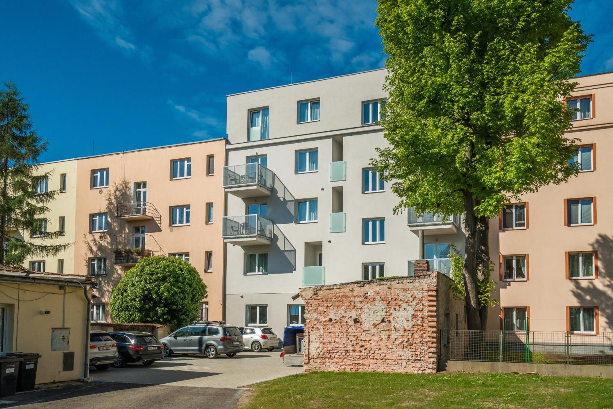 Perla Hradce 401 Apartamento Hradec Králové Exterior foto